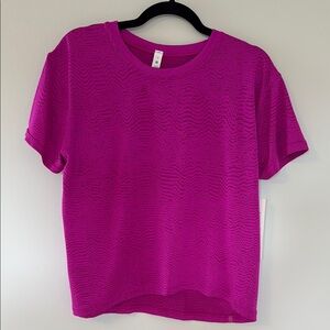 Lululemon Athletica Train to be crop